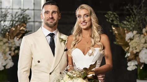 Do Married At First Sight Couples Get Paid Do 'Married at First Sight' Couples Get Paid to Appear on the Show?